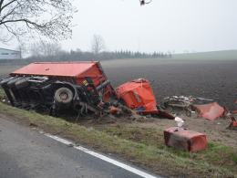 Tragiczny wypadek pod Nysą. Zderzyły się 4 pojazdy.