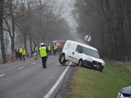 Tragiczny wypadek pod Nysą. Zderzyły się 4 pojazdy.