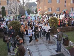 Mieszkańcy podopolskich gmin tłumnie protestowali przeciwko powiększeniu miasta