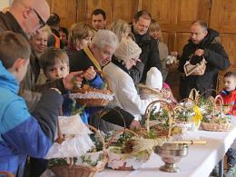 Opolanie święcą wielkanocne pokarmy