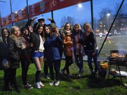 Deszcz nie przeszkodził studentom w Wielkim Grillowaniu