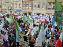 Prawie 2 tysiące osób protestowało przeciw powiększeniu Opola