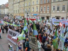 Prawie 2 tysiące osób protestowało przeciw powiększeniu Opola