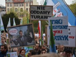Prawie 2 tysiące osób protestowało przeciw powiększeniu Opola