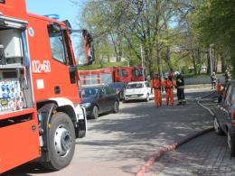 Strażacy ćwiczyli na lodowisku Toropol