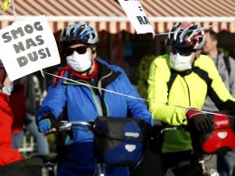 Masa Krytyczna przejechała przez Opole. Cykliści walczą ze smogiem.