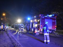 Miał 2 promile we krwi i przewoził dwie osoby - uderzył w barierki.