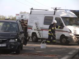 Karambol na ul. Krapkowickiej, dwie osoby trafiły do szpitala