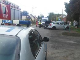 Czworo dzieci trafiło do szpitala po wypadku w Łosiowie