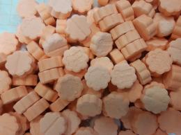 "Pomysłowy" przemytnik ukrył tabletki ecstasy w kremie orzechowym