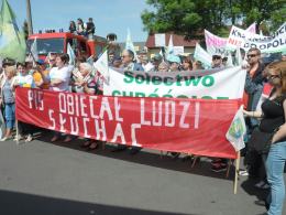 Ponad tysiąc osób protestowało w Dobrzeniu Wielkim