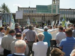 Ponad tysiąc osób protestowało w Dobrzeniu Wielkim