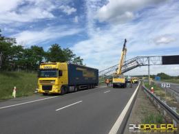 Wojewoda apeluje do kierowców: omijajcie dziś autostradę A4!