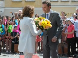 Halina Frąckowiak oraz Majka Jeżowska odsłoniły swoje gwiazdy na opolskim rynku