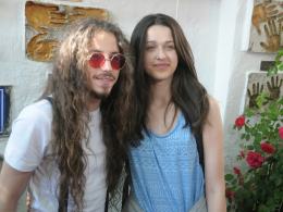 Michał Szpak odcisnął dłonie w Opolskiej Alei Gwiazd