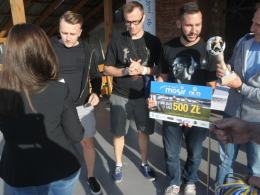 Zwycięzcy OLO z pucharami. Podsumowano VII edycję rozgrywek.