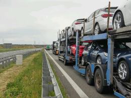 Na autostradzie w kierunku Wrocławia utworzył się długi korek.