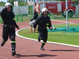 Strażacy-ochotnicy rywalizują w zawodach sportowych