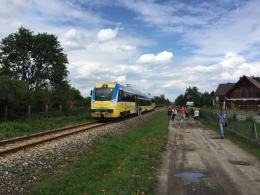Zderzenie osobówki z szynobusem w Chmielowicach