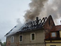 Pożar opuszczonego budynku w Lewinie Brzeskim