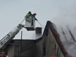 Pożar opuszczonego budynku w Lewinie Brzeskim