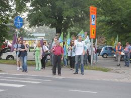 Przeciwnicy Dużego Opola blokują dojazd do Dobrzenia Wielkiego