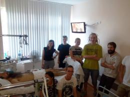 Patryk Wojda stale ma wokół siebie rodzinę i wielu przyjaciół.