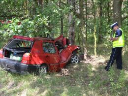 Kobieta i jej 8-letni syn ranni w wypadku pomiędzy Chróściną a Narokiem