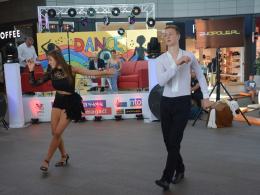 Anna Głogowska gościem roztańczonej akcji charytatywnej w Karolince