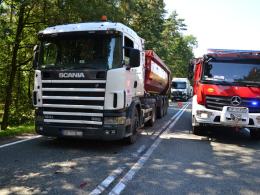 Zderzenie 3 pojazdów pomiędzy Skarbiszowem a Borkowicami