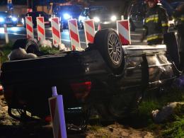 Wypadek na "grzybku". Trzy osoby poważnie ranne.