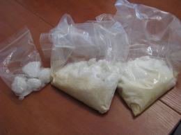 Para z Praszki wiozła w samochodzie ponad kilogram amfetaminy