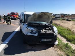 Trzy samochody zderzyły się na grzybku