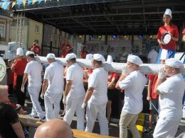 Ponad 4-metrowe salami i pieczony byk na VII Festiwalu Opolskich Smaków
