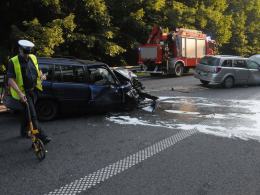 Zderzenie dwóch opli pomiędzy Schodnią a Dębską Kuźnią