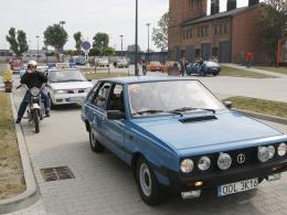 Gratka dla fanów motoryzacji. Trwa III Opolski Zjazd Pojazdów PRL-u.