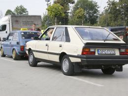 Gratka dla fanów motoryzacji. Trwa III Opolski Zjazd Pojazdów PRL-u.