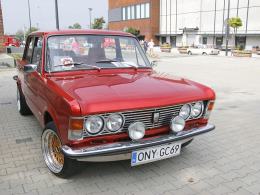 Gratka dla fanów motoryzacji. Trwa III Opolski Zjazd Pojazdów PRL-u.