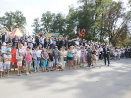 Rolnicy dziękowali za plony. Ujazd gospodarzem tegorocznych dożynek wojewódzkich.