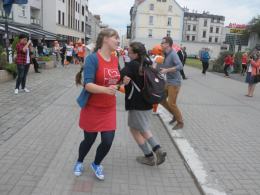 Wolontariusze Szlachetnej Paczki zatańczyli studniówkowego poloneza