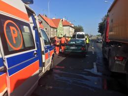 Zderzenie karetki pogotowia i audi na ul. Ozimskiej