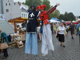 Jarmark Franciszkański w strugach deszczu