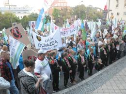 Duże Opole. Kolejna "miesięcznica pogrzebania na Opolszczyźnie demokracji".