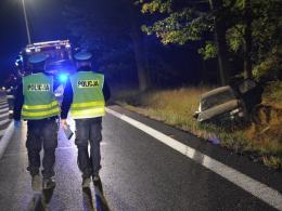 Wieczorny wypadek pod Dąbrową. Ranna kobieta, sprawca uciekł.