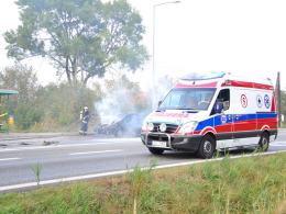 Peugeot stanął w ogniu podczas jazdy