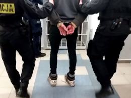 Polak i Czech zatrzymani za wytwarzanie narkotyków i posiadanie broni