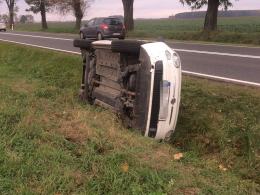 Fiat dachował na trasie Opole-Kluczbork