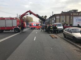 Zderzenie i dachowanie na ul. Niemodlińskiej