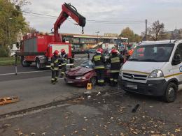 Zderzenie i dachowanie na ul. Niemodlińskiej