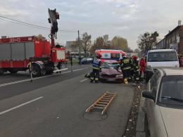 Zderzenie i dachowanie na ul. Niemodlińskiej